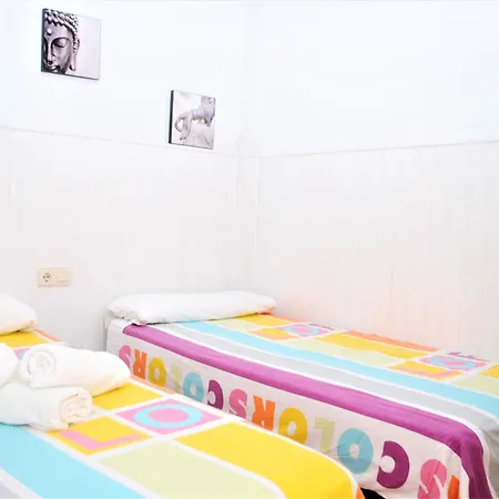 Apartmán Small Building With 2