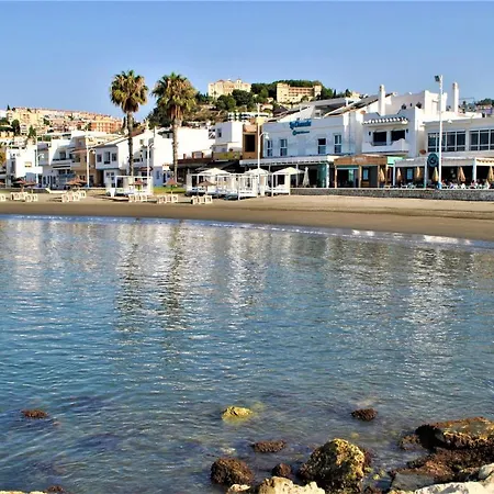 Apartment Small Building With 2 Malaga