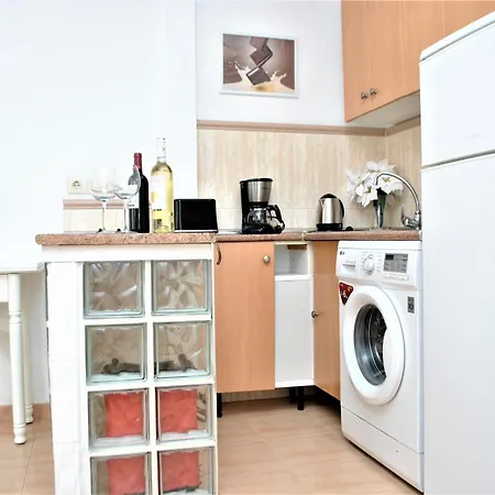 Apartment Small Building With 2 *